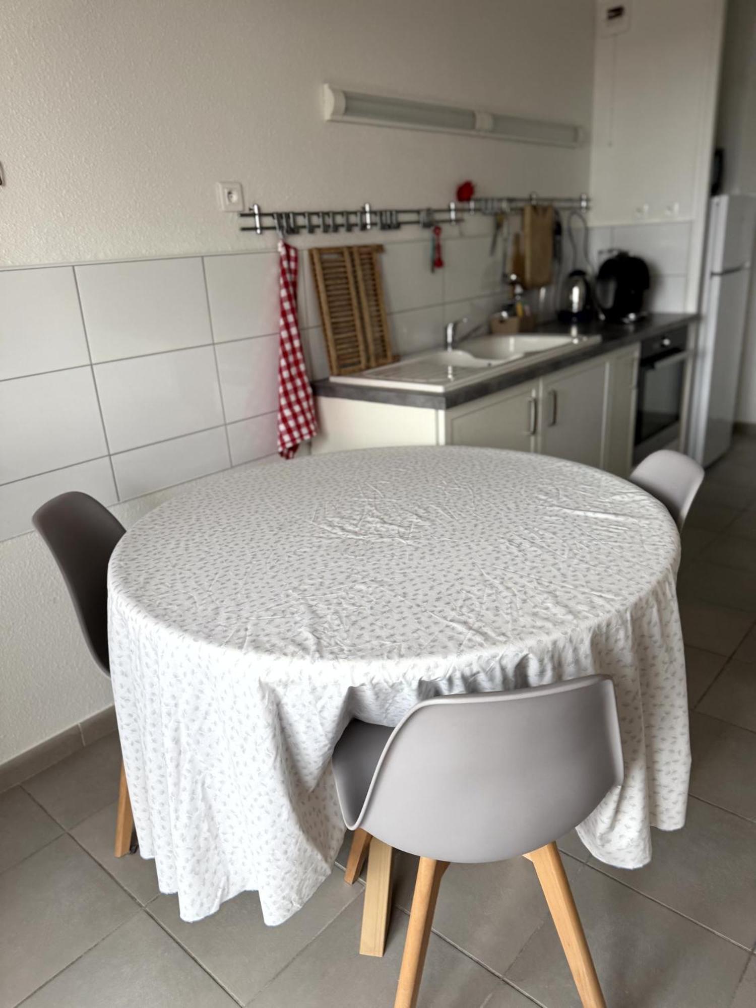 Appartement 4P 70M2 Plein Centre Avec Parking Agen Dış mekan fotoğraf